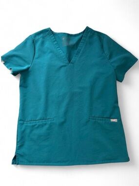 FIGS “Catarina” scrub top in teal. EUC. Size medium. #nursing #scrubs